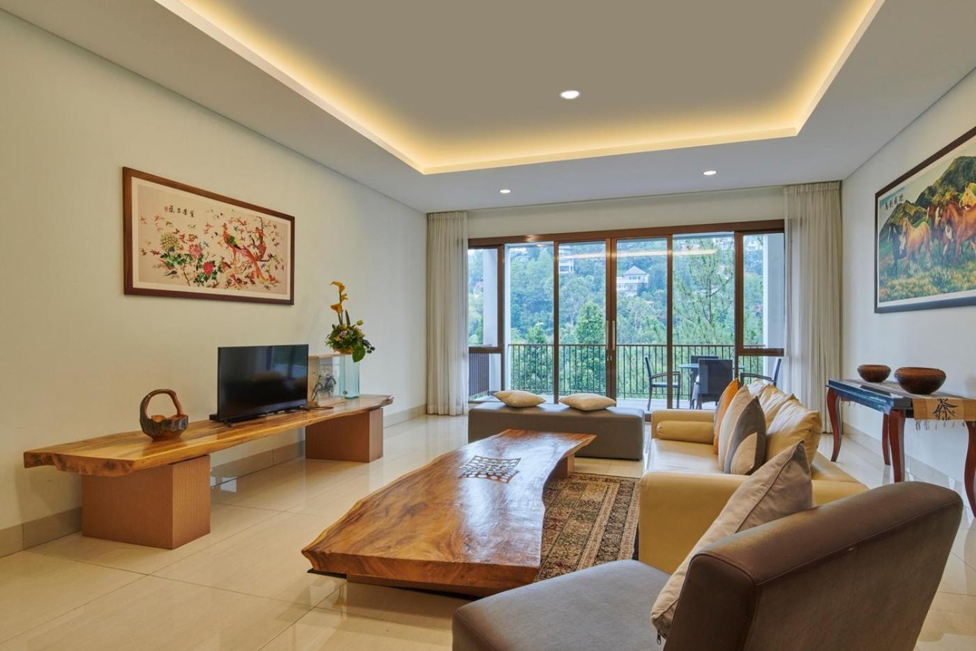 Narwastu Hill View Villa 6 Bedrooms With A Private Swimming Pool Bandung Eksteriør bilde