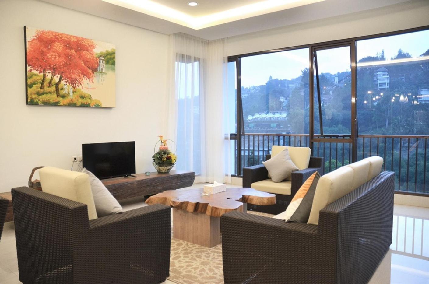 Narwastu Hill View Villa 6 Bedrooms With A Private Swimming Pool Bandung Eksteriør bilde