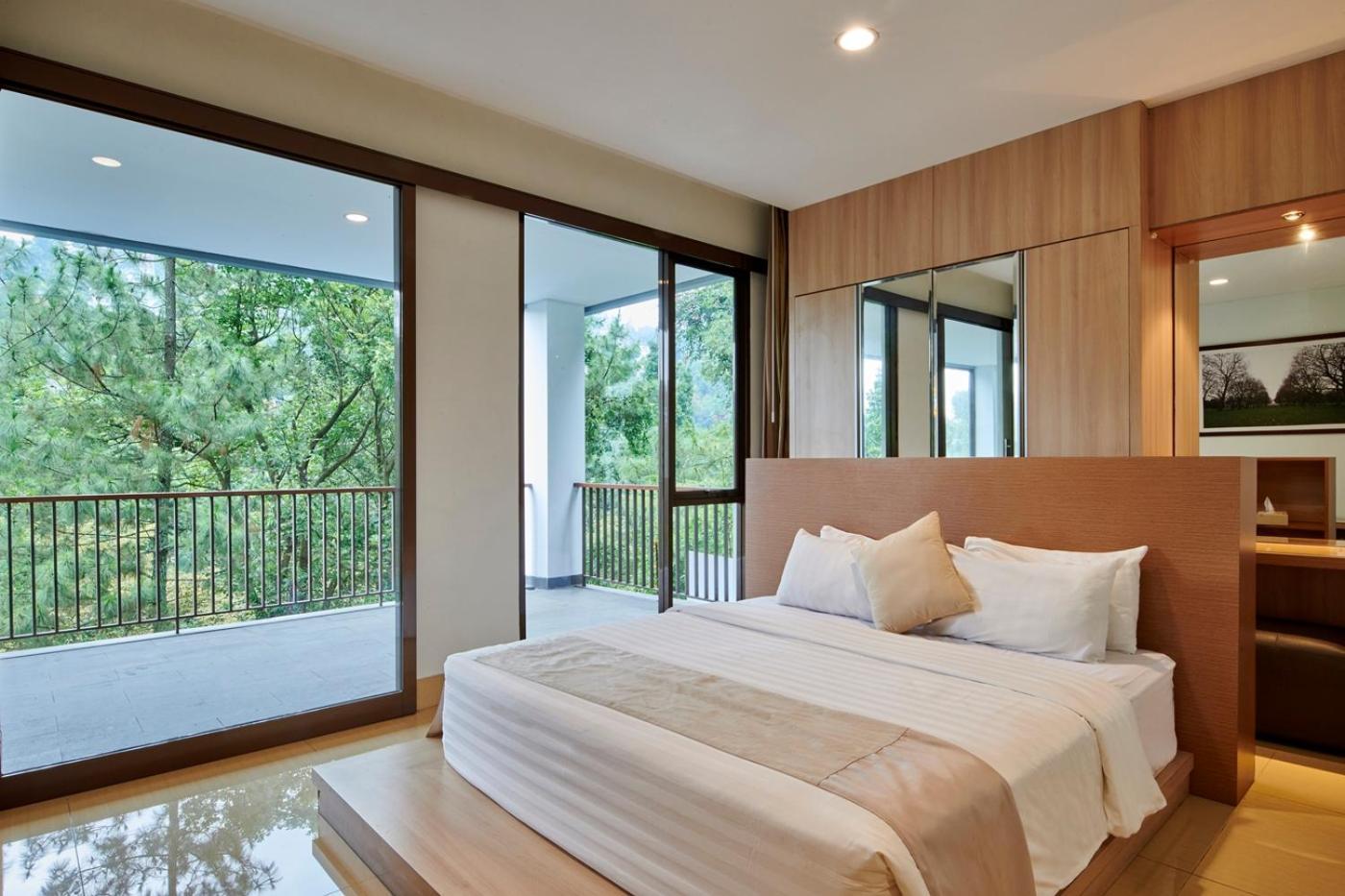 Narwastu Hill View Villa 6 Bedrooms With A Private Swimming Pool Bandung Eksteriør bilde